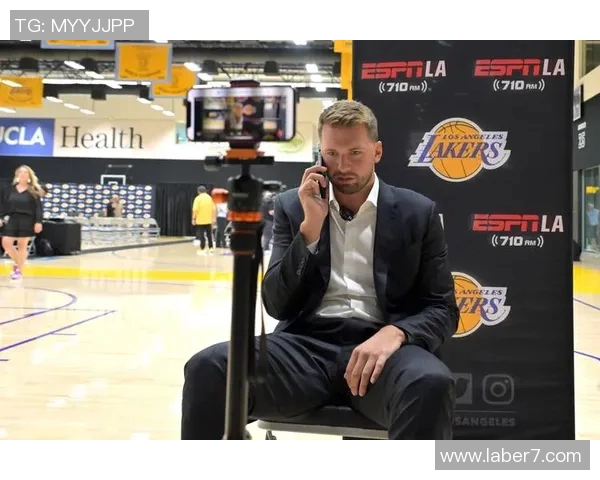 湖人雄鹿对决前瞻:字母哥东契奇NBA球星对比与比赛战术分析 湖人雄鹿对决前瞻:字母哥东契奇NBA球星对比与比赛战术分析