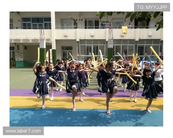 与黄娜畅谈篮球生涯的点滴与成长之路